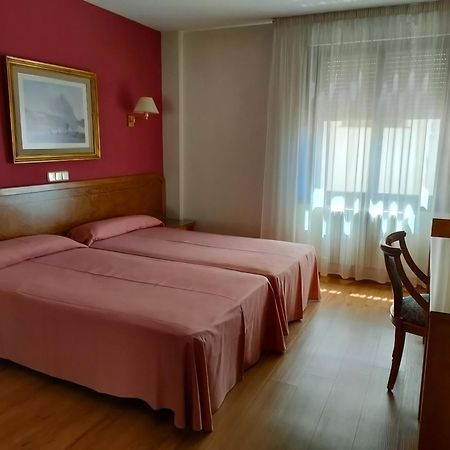 Hotel Don Carmelo Ávila Екстериор снимка
