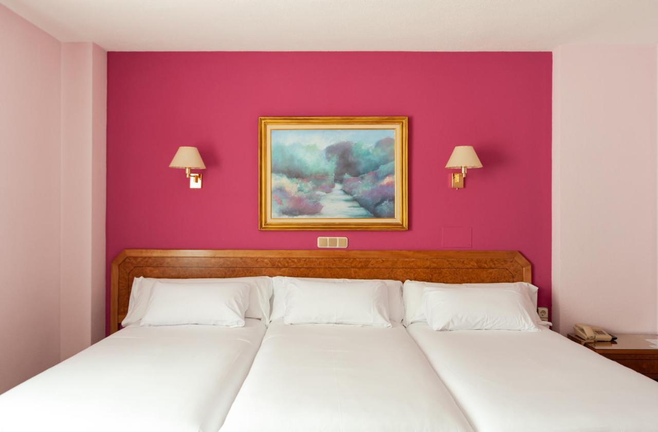 Hotel Don Carmelo Ávila Екстериор снимка