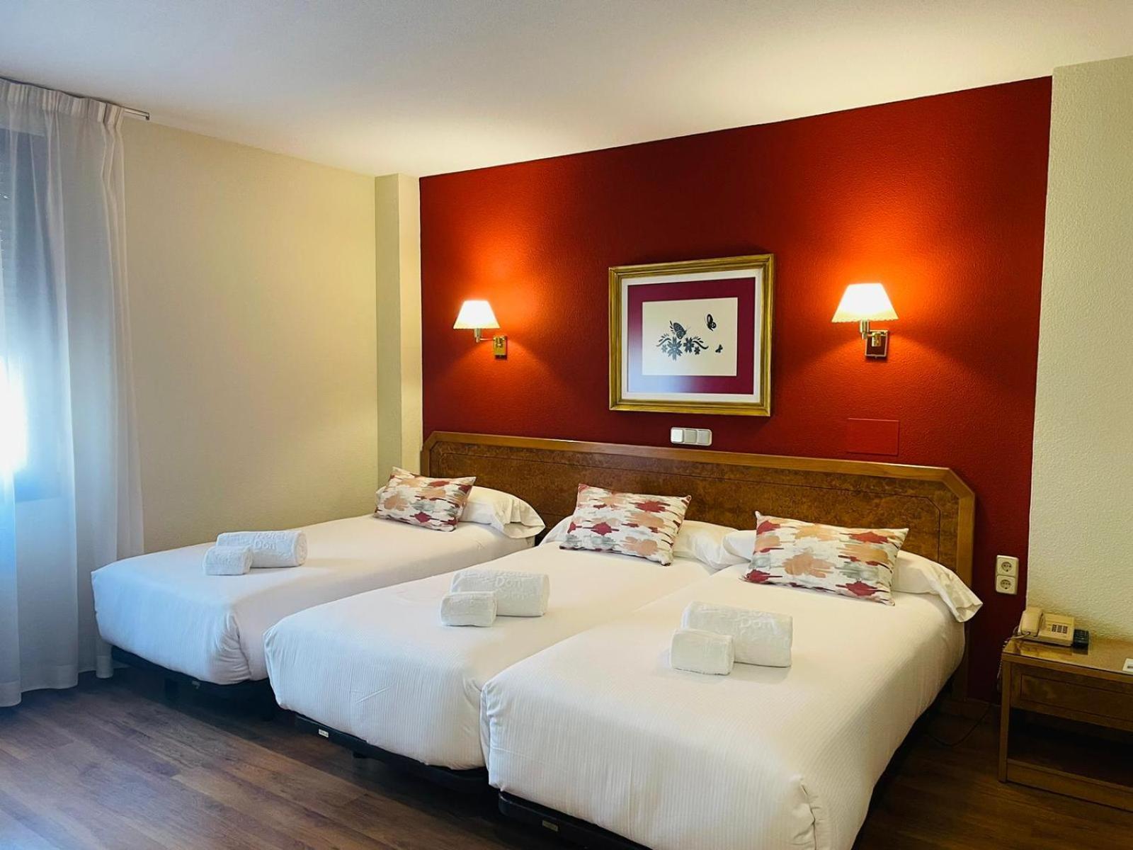 Hotel Don Carmelo Ávila Екстериор снимка